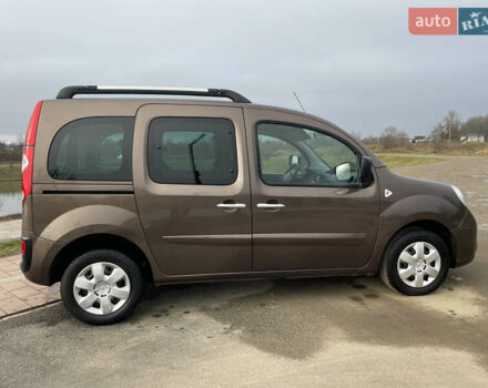 Коричневий Рено Кєнгу, об'ємом двигуна 1.5 л та пробігом 228 тис. км за 8950 $, фото 11 на Automoto.ua