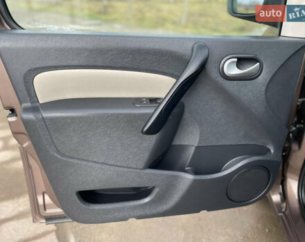 Коричневий Рено Кєнгу, об'ємом двигуна 1.5 л та пробігом 228 тис. км за 8950 $, фото 25 на Automoto.ua