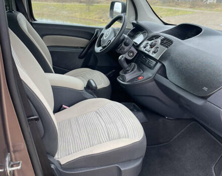 Коричневий Рено Кєнгу, об'ємом двигуна 1.5 л та пробігом 228 тис. км за 8950 $, фото 23 на Automoto.ua