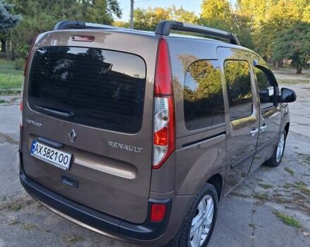 Коричневый Рено Кенгу, объемом двигателя 1.5 л и пробегом 213 тыс. км за 10800 $, фото 4 на Automoto.ua
