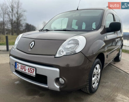 Коричневий Рено Кєнгу, об'ємом двигуна 1.5 л та пробігом 228 тис. км за 8950 $, фото 3 на Automoto.ua