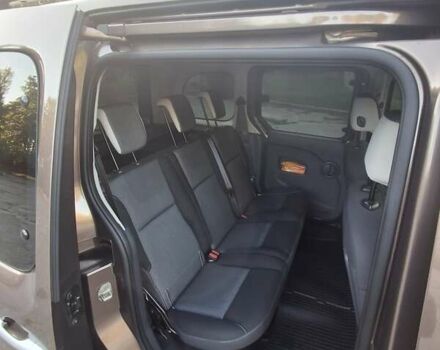 Коричневый Рено Кенгу, объемом двигателя 1.5 л и пробегом 213 тыс. км за 10800 $, фото 14 на Automoto.ua