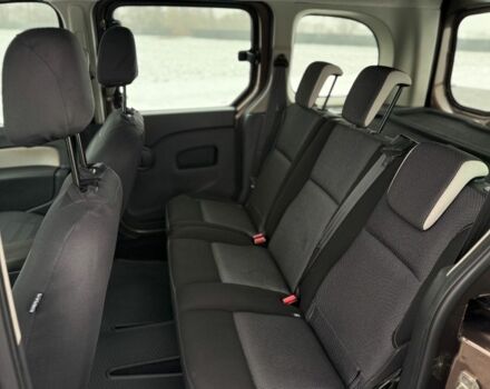 Коричневый Рено Кенгу, объемом двигателя 1.5 л и пробегом 156 тыс. км за 2300 $, фото 2 на Automoto.ua