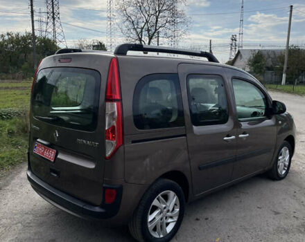 Коричневый Рено Кенгу, объемом двигателя 1.5 л и пробегом 256 тыс. км за 10999 $, фото 3 на Automoto.ua