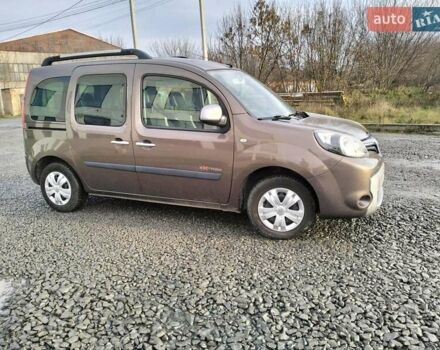 Коричневый Рено Кенгу, объемом двигателя 1.5 л и пробегом 250 тыс. км за 10200 $, фото 3 на Automoto.ua