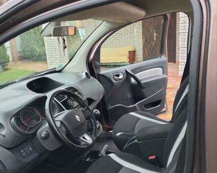 Коричневый Рено Кенгу, объемом двигателя 1.5 л и пробегом 256 тыс. км за 10999 $, фото 14 на Automoto.ua