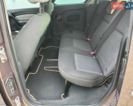 Коричневый Рено Кенгу, объемом двигателя 1.5 л и пробегом 250 тыс. км за 10200 $, фото 8 на Automoto.ua