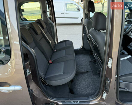 Коричневий Рено Кєнгу, об'ємом двигуна 1.5 л та пробігом 134 тис. км за 11999 $, фото 50 на Automoto.ua