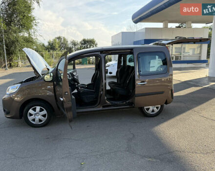 Коричневий Рено Кєнгу, об'ємом двигуна 1.5 л та пробігом 134 тис. км за 11999 $, фото 109 на Automoto.ua