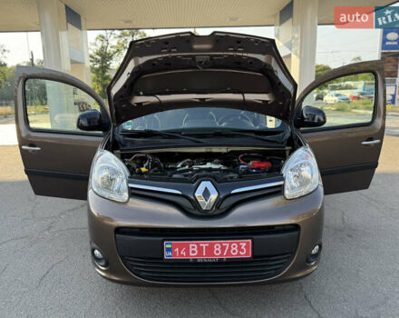 Коричневий Рено Кєнгу, об'ємом двигуна 1.5 л та пробігом 134 тис. км за 11999 $, фото 97 на Automoto.ua