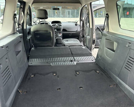 Коричневый Рено Кенгу, объемом двигателя 1.5 л и пробегом 280 тыс. км за 12300 $, фото 49 на Automoto.ua