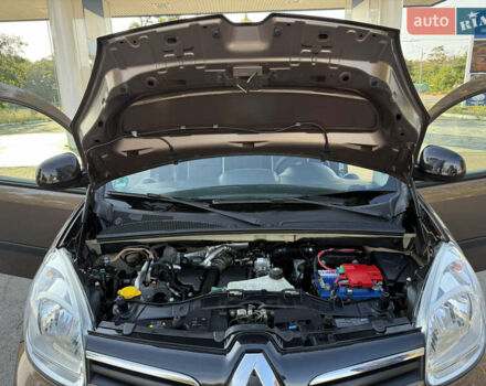 Коричневий Рено Кєнгу, об'ємом двигуна 1.5 л та пробігом 134 тис. км за 11999 $, фото 95 на Automoto.ua