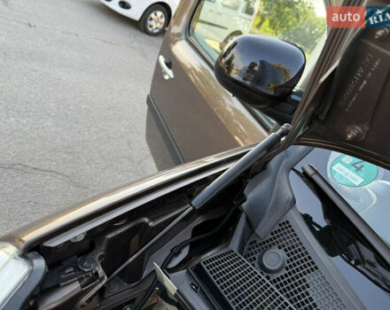 Коричневий Рено Кєнгу, об'ємом двигуна 1.5 л та пробігом 134 тис. км за 11999 $, фото 93 на Automoto.ua