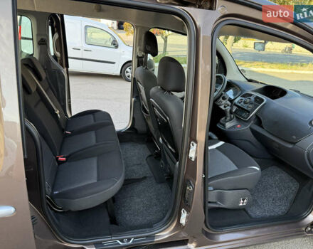 Коричневий Рено Кєнгу, об'ємом двигуна 1.5 л та пробігом 134 тис. км за 11999 $, фото 52 на Automoto.ua