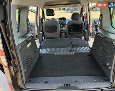 Коричневий Рено Кєнгу, об'ємом двигуна 1.5 л та пробігом 134 тис. км за 11999 $, фото 8 на Automoto.ua