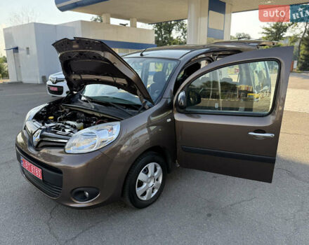 Коричневий Рено Кєнгу, об'ємом двигуна 1.5 л та пробігом 134 тис. км за 11999 $, фото 111 на Automoto.ua