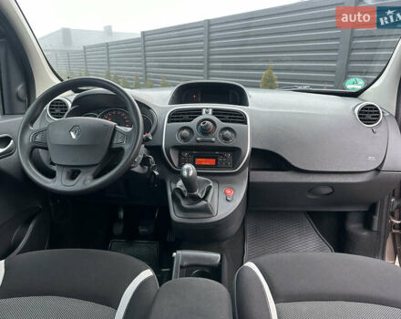 Коричневый Рено Кенгу, объемом двигателя 1.5 л и пробегом 210 тыс. км за 10999 $, фото 20 на Automoto.ua