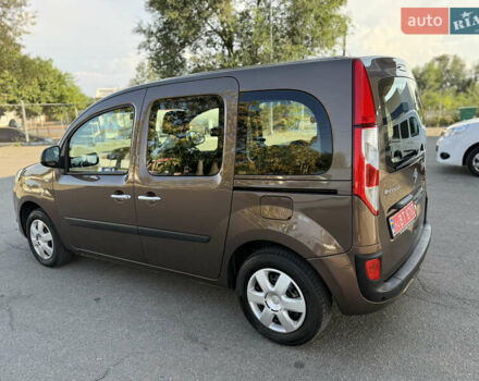 Коричневий Рено Кєнгу, об'ємом двигуна 1.5 л та пробігом 134 тис. км за 11999 $, фото 26 на Automoto.ua