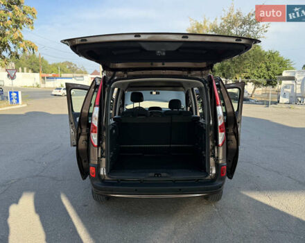 Коричневий Рено Кєнгу, об'ємом двигуна 1.5 л та пробігом 134 тис. км за 11999 $, фото 105 на Automoto.ua