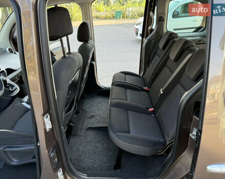 Коричневий Рено Кєнгу, об'ємом двигуна 1.5 л та пробігом 134 тис. км за 11999 $, фото 69 на Automoto.ua