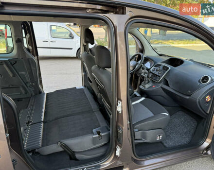 Коричневий Рено Кєнгу, об'ємом двигуна 1.5 л та пробігом 134 тис. км за 11999 $, фото 86 на Automoto.ua