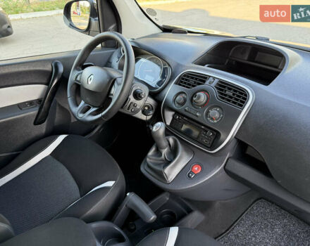 Коричневий Рено Кєнгу, об'ємом двигуна 1.5 л та пробігом 134 тис. км за 11999 $, фото 46 на Automoto.ua