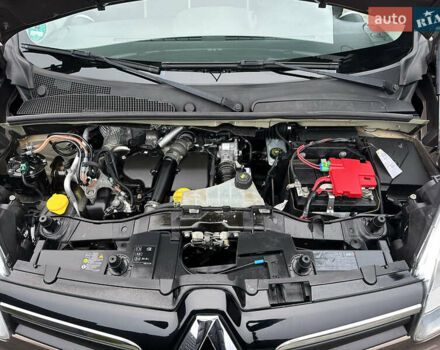 Коричневый Рено Кенгу, объемом двигателя 1.5 л и пробегом 210 тыс. км за 10999 $, фото 27 на Automoto.ua