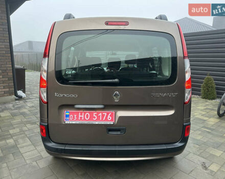 Коричневый Рено Кенгу, объемом двигателя 1.5 л и пробегом 210 тыс. км за 10999 $, фото 5 на Automoto.ua