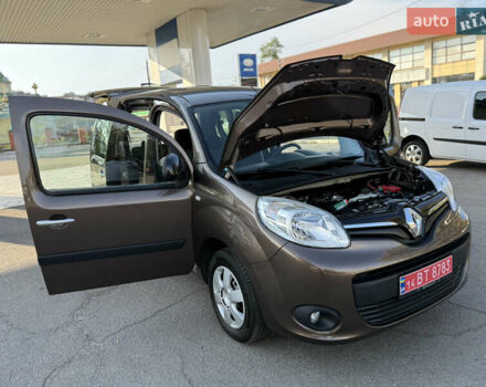Коричневий Рено Кєнгу, об'ємом двигуна 1.5 л та пробігом 134 тис. км за 11999 $, фото 98 на Automoto.ua