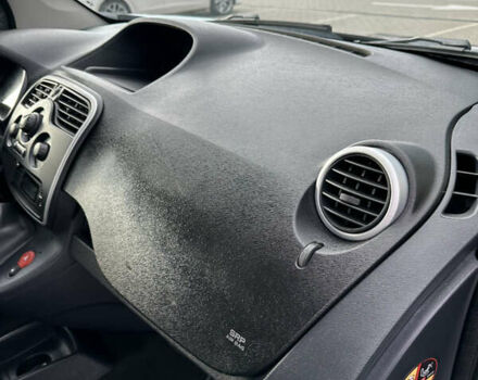 Коричневый Рено Кенгу, объемом двигателя 1.5 л и пробегом 280 тыс. км за 12300 $, фото 36 на Automoto.ua