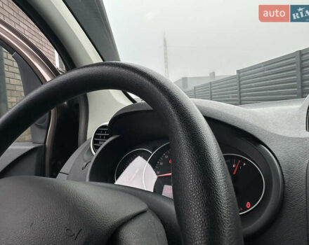 Коричневый Рено Кенгу, объемом двигателя 1.5 л и пробегом 210 тыс. км за 10999 $, фото 25 на Automoto.ua