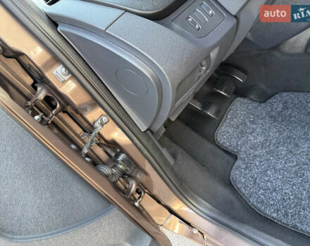 Коричневий Рено Кєнгу, об'ємом двигуна 1.5 л та пробігом 134 тис. км за 11999 $, фото 114 на Automoto.ua