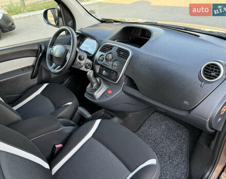 Коричневий Рено Кєнгу, об'ємом двигуна 1.5 л та пробігом 134 тис. км за 11999 $, фото 48 на Automoto.ua