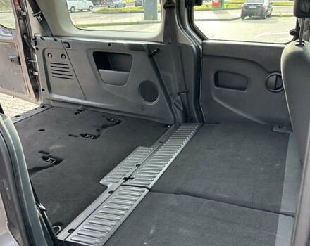 Коричневый Рено Кенгу, объемом двигателя 1.5 л и пробегом 280 тыс. км за 12300 $, фото 53 на Automoto.ua