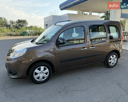 Коричневий Рено Кєнгу, об'ємом двигуна 1.5 л та пробігом 134 тис. км за 11999 $, фото 30 на Automoto.ua