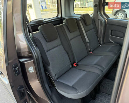 Коричневий Рено Кєнгу, об'ємом двигуна 1.5 л та пробігом 134 тис. км за 11999 $, фото 49 на Automoto.ua