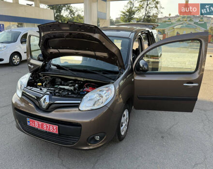 Коричневий Рено Кєнгу, об'ємом двигуна 1.5 л та пробігом 134 тис. км за 11999 $, фото 112 на Automoto.ua