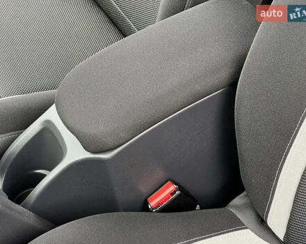 Коричневый Рено Кенгу, объемом двигателя 1.5 л и пробегом 154 тыс. км за 13399 $, фото 37 на Automoto.ua