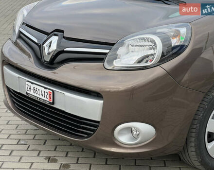 Коричневый Рено Кенгу, объемом двигателя 1.5 л и пробегом 154 тыс. км за 13399 $, фото 13 на Automoto.ua