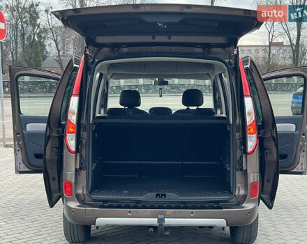 Коричневый Рено Кенгу, объемом двигателя 1.5 л и пробегом 154 тыс. км за 13399 $, фото 53 на Automoto.ua