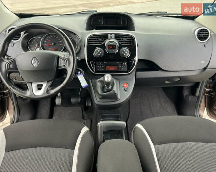 Коричневый Рено Кенгу, объемом двигателя 1.5 л и пробегом 154 тыс. км за 13399 $, фото 42 на Automoto.ua