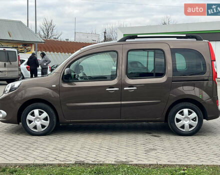 Коричневый Рено Кенгу, объемом двигателя 1.5 л и пробегом 154 тыс. км за 13399 $, фото 6 на Automoto.ua