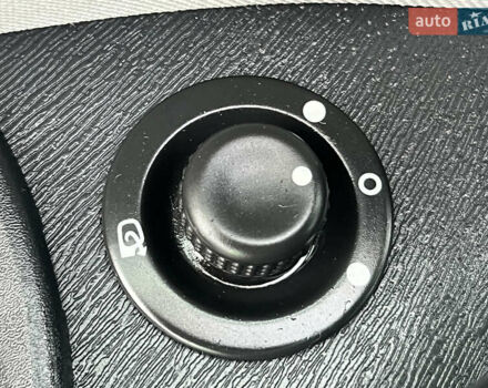 Коричневый Рено Кенгу, объемом двигателя 1.5 л и пробегом 154 тыс. км за 13399 $, фото 65 на Automoto.ua