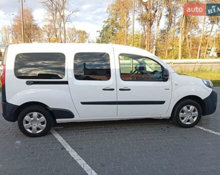 Коричневый Рено Кенгу, объемом двигателя 0 л и пробегом 133 тыс. км за 12500 $, фото 5 на Automoto.ua