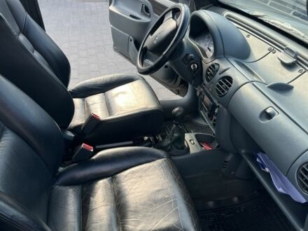 Рено Кєнгу 2000 у Рівному на Automoto.ua Коричневий Рено Кєнгу, об'ємом двигуна 1.9 л та пробігом 400 тис. км за 1800 $, фото 1 на Automoto.ua