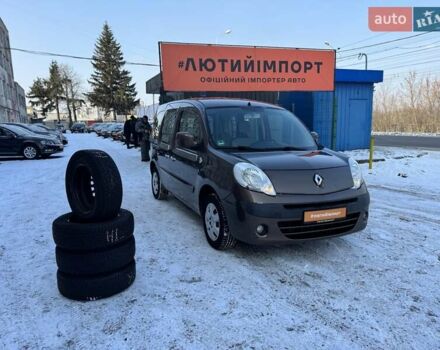 Коричневий Рено Кєнгу, об'ємом двигуна 1.6 л та пробігом 203 тис. км за 9250 $, фото 1 на Automoto.ua