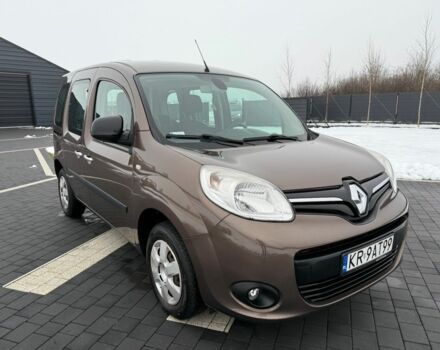 Коричневий Рено Кєнгу, об'ємом двигуна 1.5 л та пробігом 156 тис. км за 2300 $, фото 1 на Automoto.ua