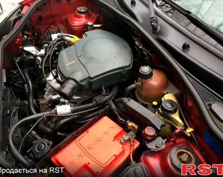 Красный Рено Кенгу, объемом двигателя 1.4 л и пробегом 182 тыс. км за 4200 $, фото 2 на Automoto.ua