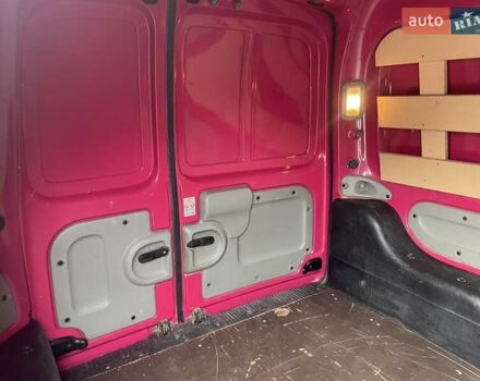 Красный Рено Кенгу, объемом двигателя 1.46 л и пробегом 230 тыс. км за 3999 $, фото 10 на Automoto.ua