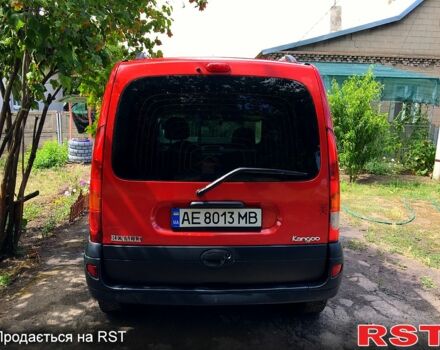 Красный Рено Кенгу, объемом двигателя 1.1 л и пробегом 260 тыс. км за 4000 $, фото 1 на Automoto.ua